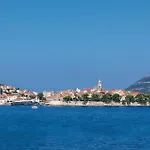 Two-bedroom In Prigradica