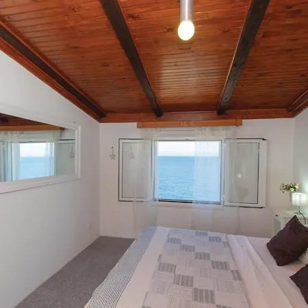 Σπίτι διακοπών Two-bedroom In *