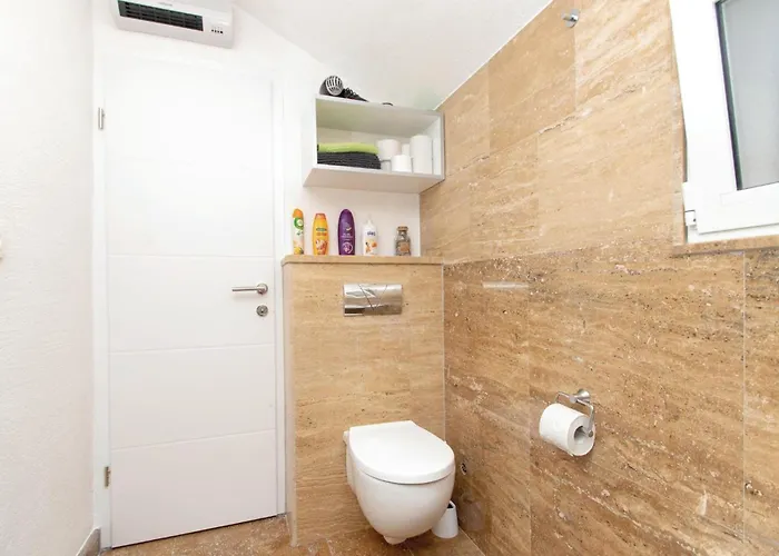 Dom wakacyjny Two-bedroom In Prigradica